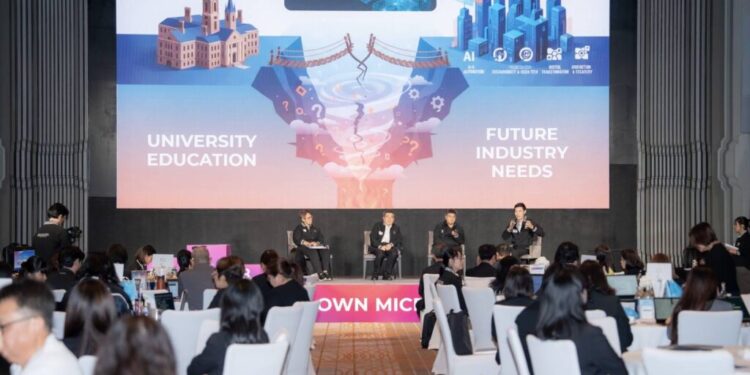 4LifelongLearning มจธ. จับมือ สป.อว. จัดงาน Micro-Credential Day 2025