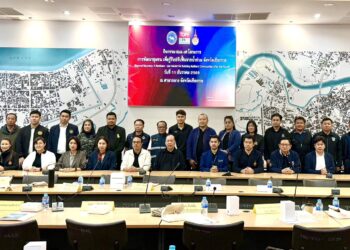 สู้น้ำท่วมซ้ำซาก