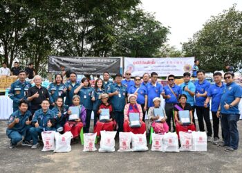 มูลนิธิป่อเต็กตึ๊ง ทุ่มงบกว่า 26.2 ล้านบาท ส่งต่อธารน้ำใจ ต้านภัยหนาว ลงพื้นที่แจกจ่ายผ้าห่มพร้อมเครื่องอุปโภคบริโภค บรรเทาทุกข์ผู้ประสบภัยหนาวในถิ่นทุรกันดารรวม 4 ภาค เพื่อถวายเป็นพระราชกุศลแด่สมเด็จพระนางเจ้าสิริกิติ์ พระบรมราชินีนาถ พระบรมราชชนนีพันปีหลวง