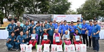 มูลนิธิป่อเต็กตึ๊ง ทุ่มงบกว่า 26.2 ล้านบาท ส่งต่อธารน้ำใจ ต้านภัยหนาว ลงพื้นที่แจกจ่ายผ้าห่มพร้อมเครื่องอุปโภคบริโภค บรรเทาทุกข์ผู้ประสบภัยหนาวในถิ่นทุรกันดารรวม 4 ภาค เพื่อถวายเป็นพระราชกุศลแด่สมเด็จพระนางเจ้าสิริกิติ์ พระบรมราชินีนาถ พระบรมราชชนนีพันปีหลวง