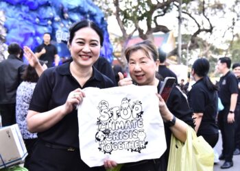 ดร.รวีวรรณ ปลัดกระทรวงฯ นำทีม ทส. ชวนประชาชนพกถุงผ้า ลดใช้ถุงพลาสติก ในงานกาชาด ปี 2568