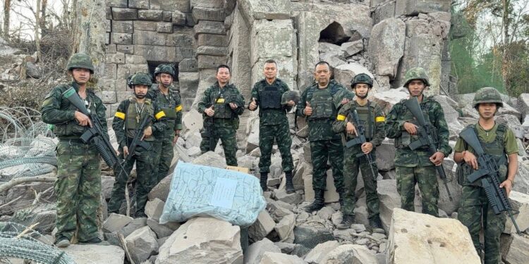 คืนอธิปไตยไทย! “พลโท บุญสิน” ผู้แทน ผบ.ทบ. ตรวจแนวรบปราสาทตาควาย-เนิน 350 เชิดชูเกียรติทหารกล้า ยึดคืนพื้นที่สำเร็จ!