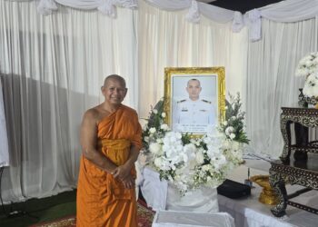 แผ่นดินไม่ลืมชื่อ “จ่าเริง” หลวงพ่อศรี วัดป่าสนวล ร่วมไว้อาลัยวีรชนผู้พลีชีพ “เนิน 350” เลือดทหารหลั่งเพื่อธงไตรรงค์