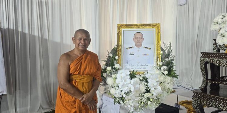 แผ่นดินไม่ลืมชื่อ “จ่าเริง” หลวงพ่อศรี วัดป่าสนวล ร่วมไว้อาลัยวีรชนผู้พลีชีพ “เนิน 350” เลือดทหารหลั่งเพื่อธงไตรรงค์