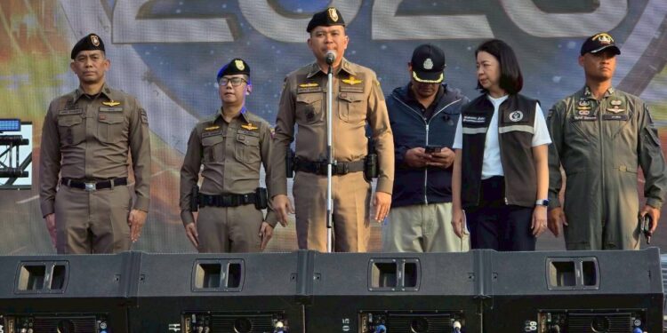 “พล.ต.ท.นพศิลป์” นำทัพตำรวจวางกำลังเข้ม 522 นาย คุมความปลอดภัยงาน “Asiatique Thailand Countdown 2026” คืนแห่งความสุข ต้องมาพร้อมความปลอดภัย ยกระดับมาตรการป้องกันเหตุและอำนวยความสะดวกจราจรขั้นสูงสุด