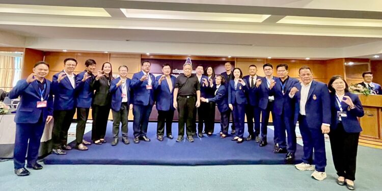 ”ธงทอง“ ถอดรหัส 8 ก.พ. จุดชี้ชะตาการเมืองไทย เตือนองค์กรอิสระ อย่าอยู่เหนือการตรวจสอบ