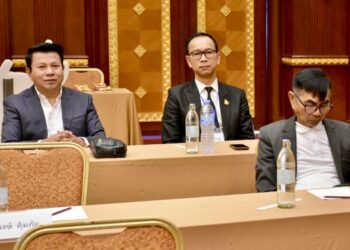 กอ.รมน. รวมพลังผู้นำ ‘พคบ. 17’ ปั้นเครือข่ายความมั่นคงยุคใหม่ ยกระดับยุทธศาสตร์เชิงรุก บูรณาการทุกภาคส่วนรับมือภัยคุกคามข้ามพรมแดน