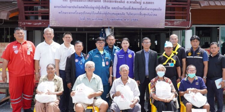 มูลนิธิป่อเต็กตึ๊ง จัดงบฯ กว่า 18.25 ล้านบาท ซับน้ำตา ส่งต่อกำลังใจ ในโครงการฟื้นฟูหลังน้ำลดแก่ผู้ประสบภัยน้ำท่วม 9 จังหวัดภาคใต้