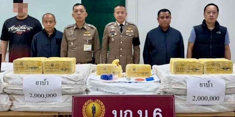 สืบนครบาล 6 เปิดปฏิบัติการฟ้าสาง ล็อกหนุ่มแก๊งอาจารย์บี ขนยาบ้า 2 ล้านเม็ด ซุกเก๋งดำกลางสมุทรปราการ เร่งขยายผลลากทั้งเครือข่าย