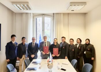 สร้างบัณฑิตแฟชั่นยุคใหม่ SSRU ลงนามพันธมิตรอิตาลี IIFM เปิดประสบการณ์เรียนรู้แบรนด์ชั้นนำโลก