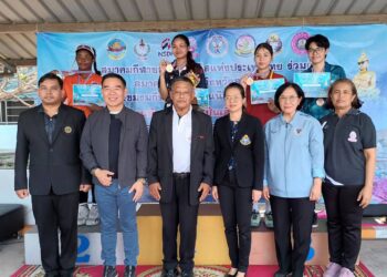 “น้องแชมป์-น้องปามล์มี่” สองพี่น้องตระกูล “พูลผล” กวาด 5 แชมป์กลับบ้านที่พิษณุโลก ในการแข่งขันกีฬา “ซอฟท์เทนนิสเพื่อความเป็นเลิศ ครั้งที่ 1” ประจำปี 2569 ที่สนามเทนนิสมหาวิทยาลัยการกีฬาแห่งชาติ วิทยาเขตสมุทรสาคร