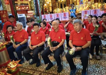 มูลนิธิป่อเต็กตึ๊ง จัดพิธีเวียนธูปศักดิ์สิทธิ์สุดยิ่งใหญ่ เนื่องในเทศกาลตรุษจีน ประจำปี 2569