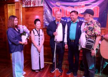 “ใหญ่ คาดเชือก” ฉลองเส้นทางสื่อ 45 ปี ครบรอบ 32 ปีคอลัมนิสต์ ก้าวสู่ปีที่ 5 เว็บไซต์สำนักข่าว “คาดเชือก” เพื่อนพ้องตำรวจ การเมือง และสื่อมวลชน ร่วมยินดีอบอุ่นที่ร้าน ป.กุ้งเผา สะพานใหม่ ดอนเมือง