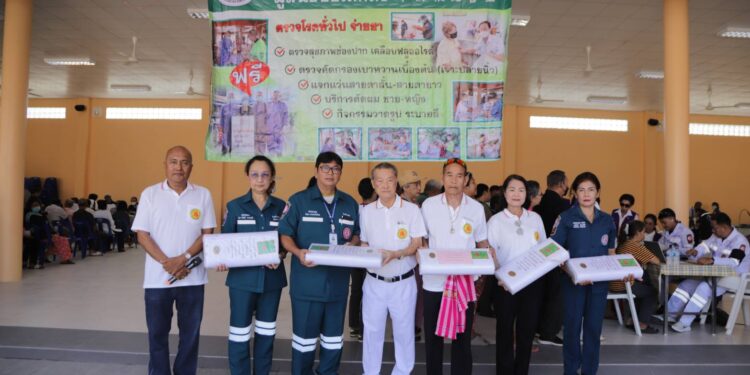 มูลนิธิป่อเต็กตึ๊ง ออกหน่วยบริการประชาชนโดยไม่มีค่าใช้จ่าย ณ ที่ทำการมูลนิธิกุศลศรัทธาสุราษฎร์ธานี อ.เมือง จ.สุราษฎร์ธานี