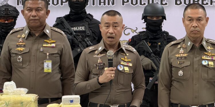 ทลายกรุ “บ้านหรูบางบัวทอง”! สืบนครบาล 7 บุกยึดยาบ้า 9 ล้านเม็ด-ไอซ์บิ๊กล็อต