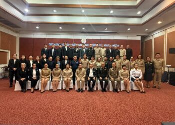 กอ.รมน.เปิดยุทธการ “ล็อกพื้นที่ความมั่นคง” ปั้นผู้นำสุรินทร์ 51 ชีวิต ผนึกทุกภาคส่วน รับมือภัยคุกคามรอบด้าน