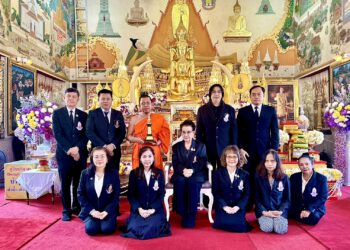 ธรรมะทลายกำแพงหน้าจอ! ‘เจ้าคุณน้อย’ พระนักสื่อสาร Gen-Z ผงาดคว้า ‘เทพทอง’จากอารามสู่ TikTok เปลี่ยน ‘คำสอน’ เป็น ‘คำตอบ’ ปลุกศรัทธาดิจิทัลกระหึ่มเมือง