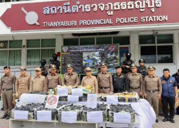 สภ.ธัญบุรี จ.ปทุมธานี จับกุมคดียาเสพติดรายสำคัญเครือข่าย “หนุ่มโน้ต ป.หางยาว ปทุมธานี”