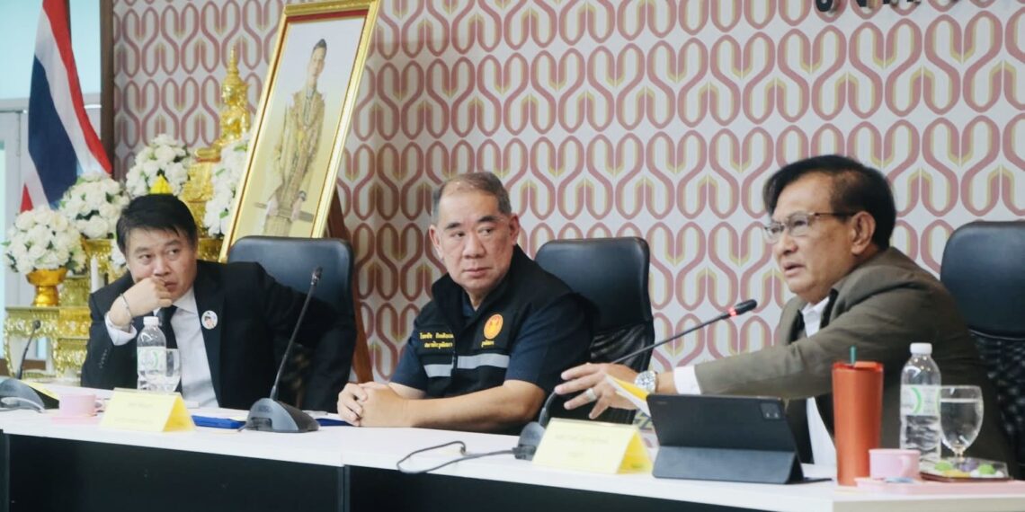 วุฒิสภาบุกนครนายก! เร่งดับ 4 วิกฤตเรื้อรัง ซ่อมประตูน้ำ-คลายปมที่ดินทับซ้อน รับมือช้างป่าบุก ดัน AI คุ้มครองประชาชน