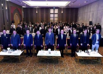 บันทึกวิพากษ์กฎหมาย กสทช.: เมื่อโลก AI วิ่งด้วยความเร็ว : กฎหมายจะยังวิ่งตามทันหรือไม่?