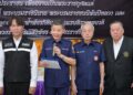 มูลนิธิป่อเต็กตึ๊ง บรรเทาทุกข์ ส่งต่อกำลังใจ มอบเงินช่วยเหลือพร้อมสิ่งของเครื่องใช้จำเป็น เยียวยาผู้ประสบอัคคีภัยบริเวณชุมชนวัดบรมนิวาส ถนนพระรามที่ 6 ซอย 15