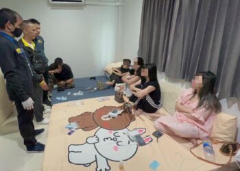 บช.น.ทลายแก๊งเวียดนามข้ามชาติ! รวบ 6 ผู้ต้องหา ขยายผลคดีซุกไอซ์ใน ‘กระปุกมะขามเปียก’ ส่งญี่ปุ่น เร่งล่าตัว ‘มะลิ’ แฟนสาวบัญชีม้า