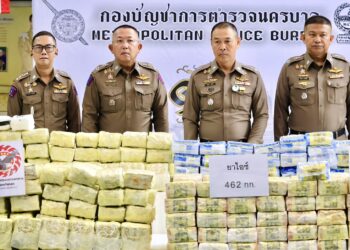 นครบาลเดือด! ลุยทลาย 2 เครือข่ายยานรกยักษ์ รวบแก๊งค้าข้ามชาติ ยึดไอซ์ทะลัก 812 กิโลกรัม สะเทือนวงการมูลค่ากว่า 227 ล้านบาท