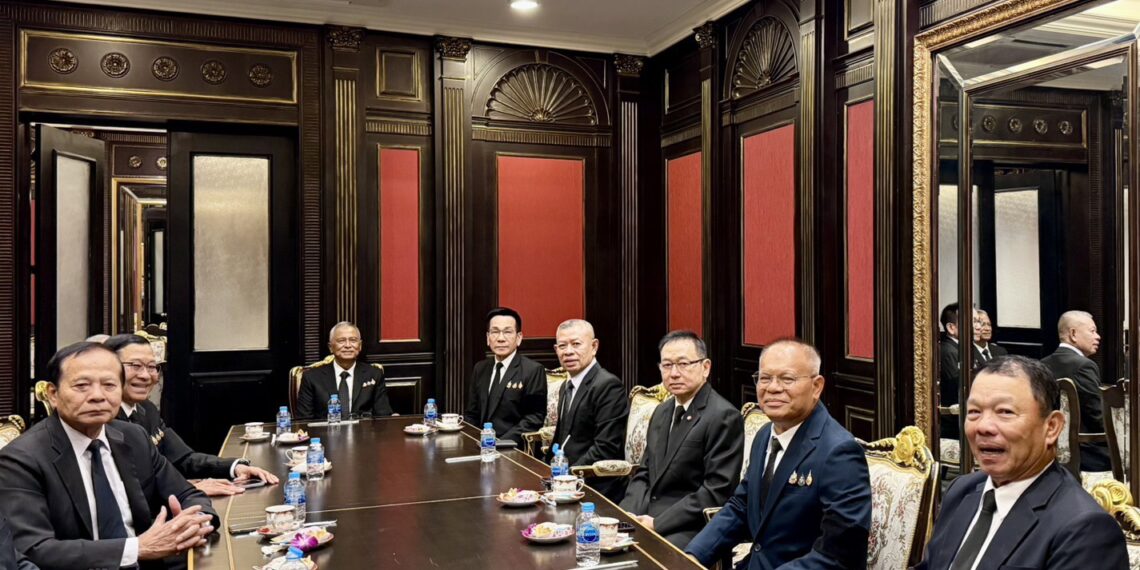สมาคมตำรวจร่วมรำลึกพระเกียรติ ร.4 วางพวงมาลาเนื่องในวันสถาปนาสำนักงานตำรวจแห่งชาติ 17 ตุลาคม ย้ำภารกิจพิทักษ์สันติราษฎร์ ยืนหยัดเคียงข้างประชาชน